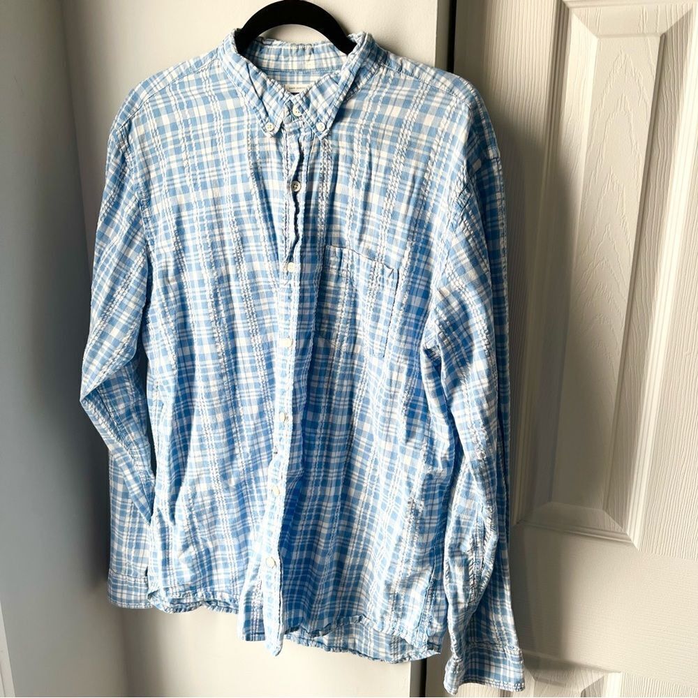 Old Navy Men’s Light Blue & White Plaid Button Down Slim Fit Shirt - XL